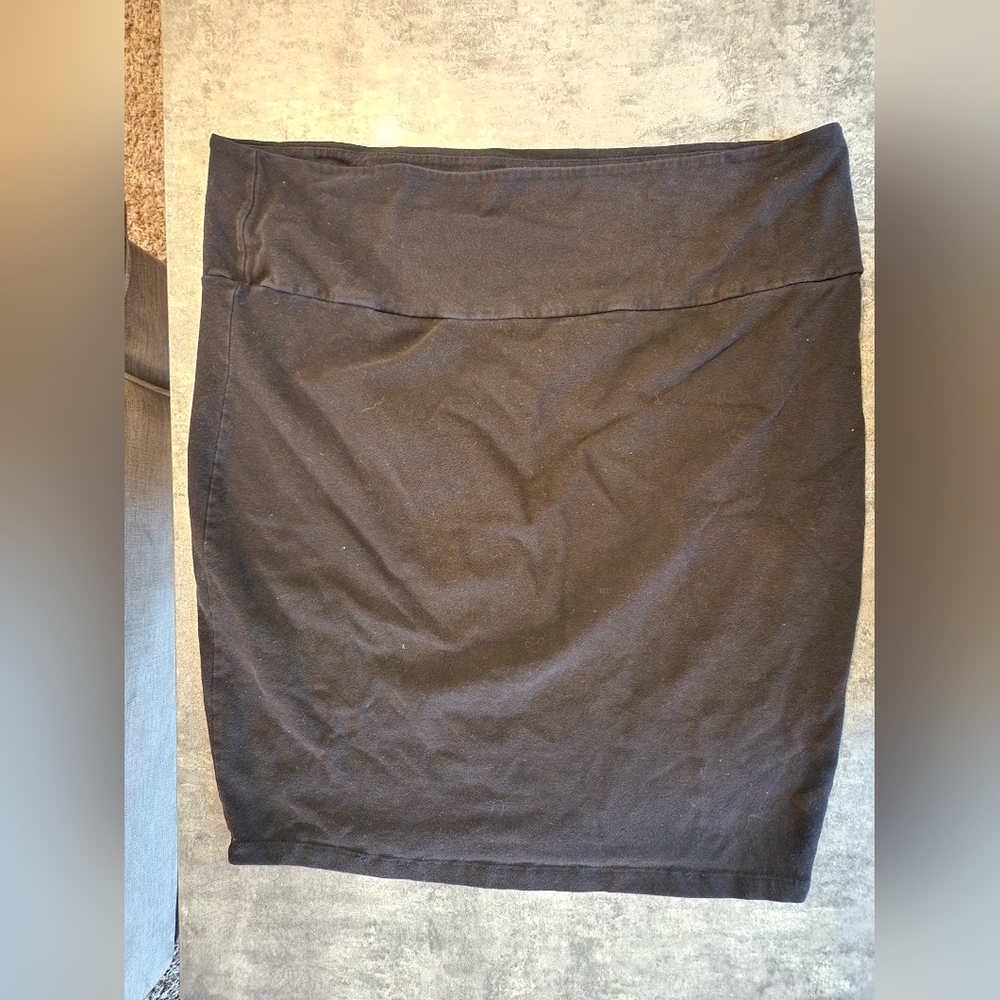 Torrid black skirt